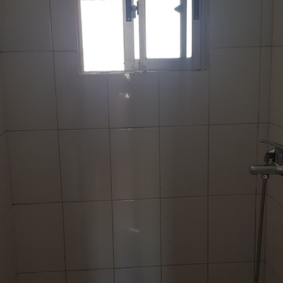 Ventana baño más ceramicas