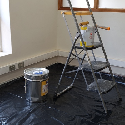 PINTURA Y REPARACIONES DE ESPACIOS INTERIORES, DEPARTAMENTOS, CASAS Y OFICINAS