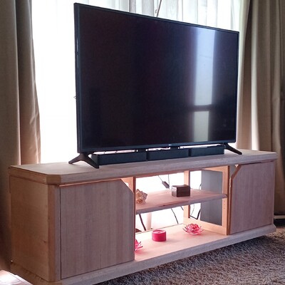 Mueble a pedido en cedro rojo