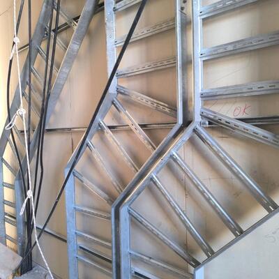 Canalización de escalerillas porta conductores