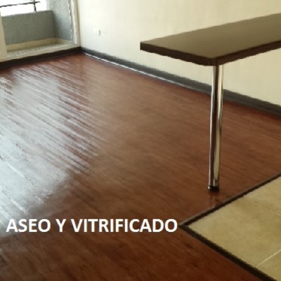 ASEO Y VITRIFICADO DE PISO FLOTANTE