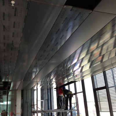 CIELO LINEAL METÁLICO 450 C 