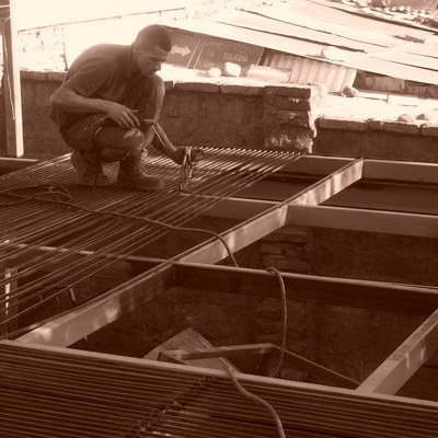 construccion de casa de tres pisos en estructuras metalicas