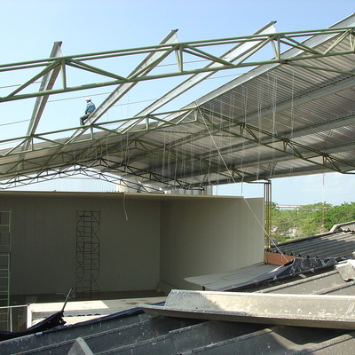 Galpón con aislamiento térmico