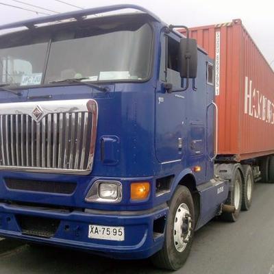 Equipo de Carga Porta Contenedores