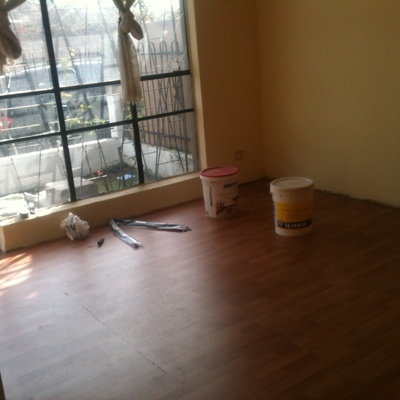 pintura e instalacion de piso flotante