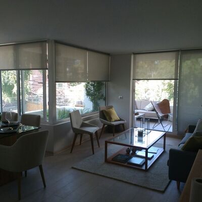 Cortinas Roller Screen,Operación manual,instaladas en Las Condes,Región Metropolitana.