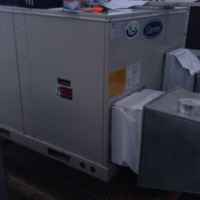 Instalación de equipo Carrier modelo compacta