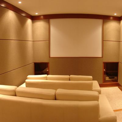 Sala de Cine Privada con sonido Envolvente