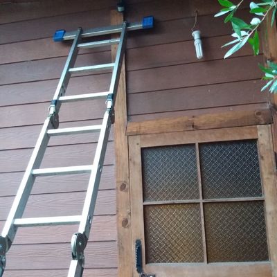 Instalacion de sensores de movimientos cabañas pucon