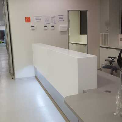 MESON DE RECEPCION CLINICA