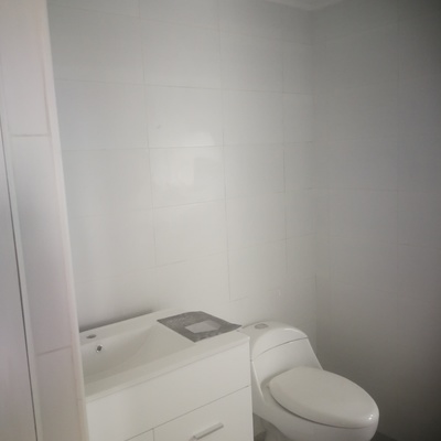 Remodelación de baño en proceso