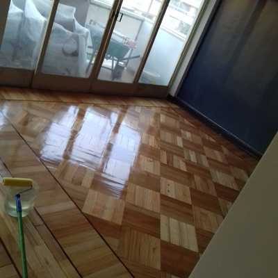 Piso parquet.
