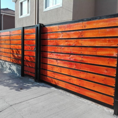 Reja portón en umbrales de buin