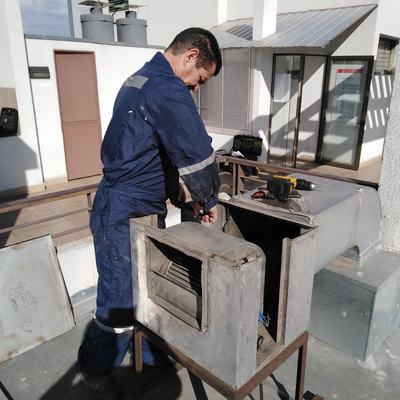 Mantenimiento Integral a Sistemas de Extracción de Aire