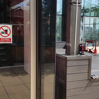 Suministro e instalación de vidrio laminado en sala scd