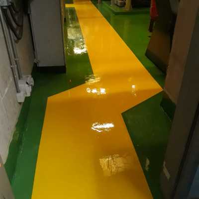 Reparacion de piso talleres con senda peatonal