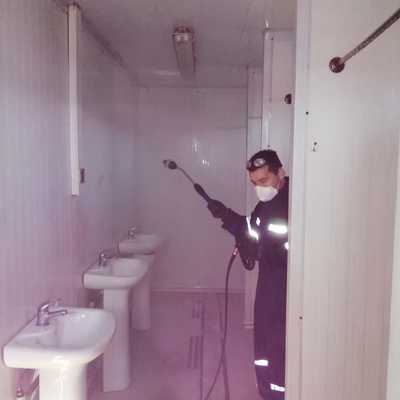 Limpieza y desinfección baños