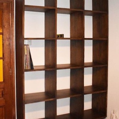 MUEBLE PARA COLECCION DE VINILOS