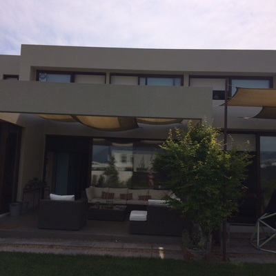 PROYECTO LOS TRAPENSES "Remodelación de fachada, Patio Piscina y Instalación de Toldos"