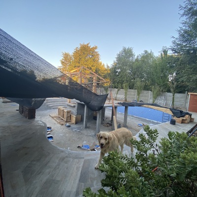 Construccion Piscina Hotel Family Suites