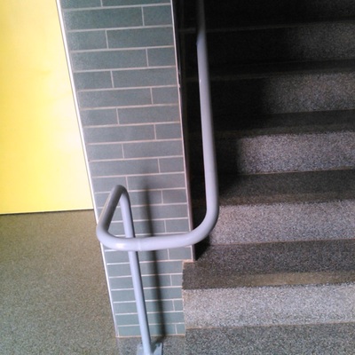 Barandas y escaleras metálicas