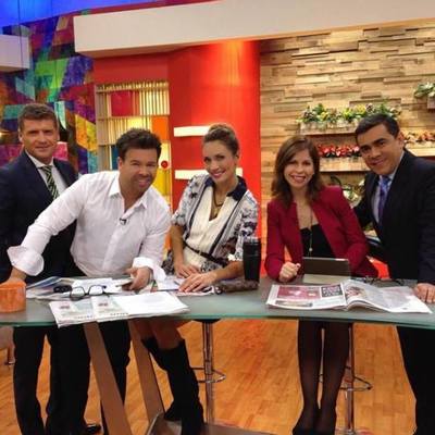 Mesa con base acero inoidable