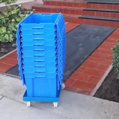 Arriendo de 10 cajas con carro para mudanza