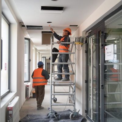 Cielo raso e instalaciones eléctricas