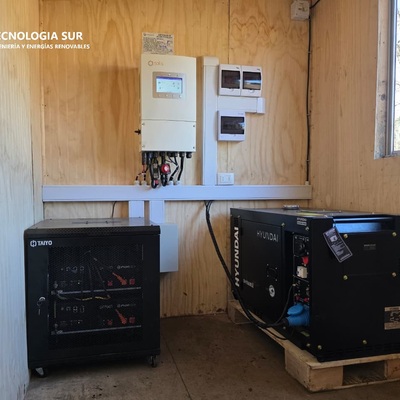 Sistema Solar Hibrido modo offgrid con respado.
