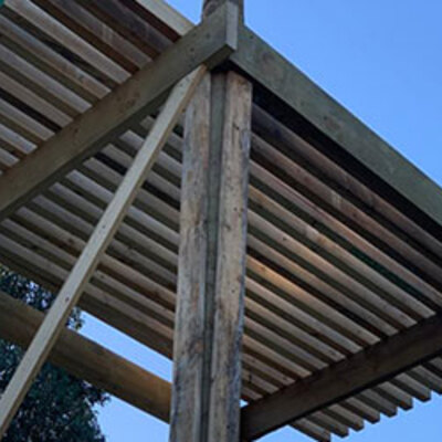 Construcción de torres para estanques