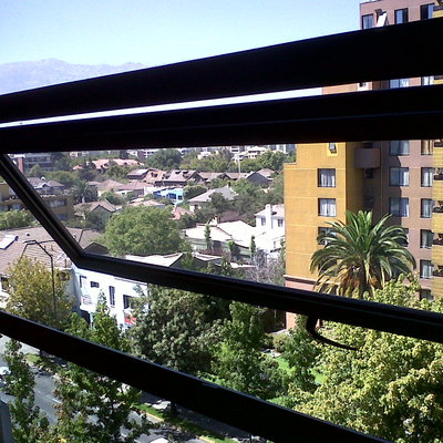 ventana proyectante