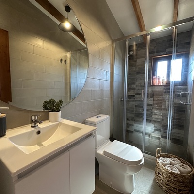 BAÑO CABAÑA ESTAQUILLA