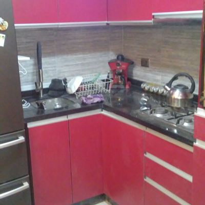 Muebles de Cocina Enchape Lamitech y Granito Negro San Gabriel