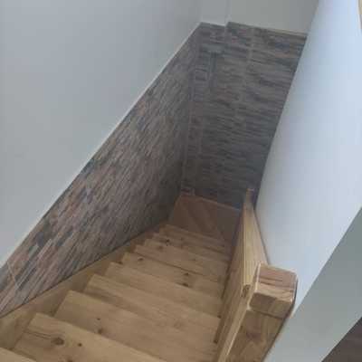 Escalera de madera tipo L