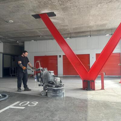 Estacionamiento centro comercial