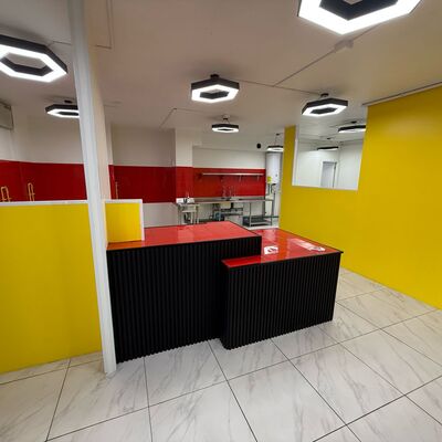 Remodelación de local comercial Pollos katta!