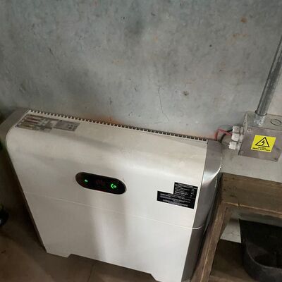 Proyecto 8kw hibrido 5kw baterías Palmilla