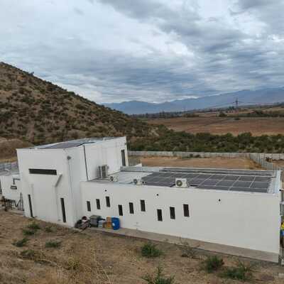 Proyecto 10kw hibrido 20kw baterías La Gonzalina Rancagua