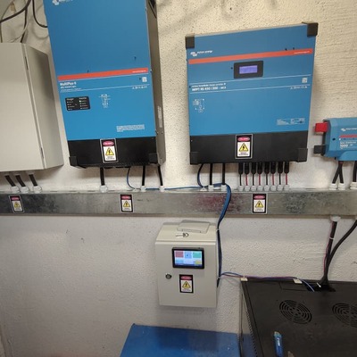 Proyecto 10kw hibrido 20kw baterías La Gonzalina Rancagua