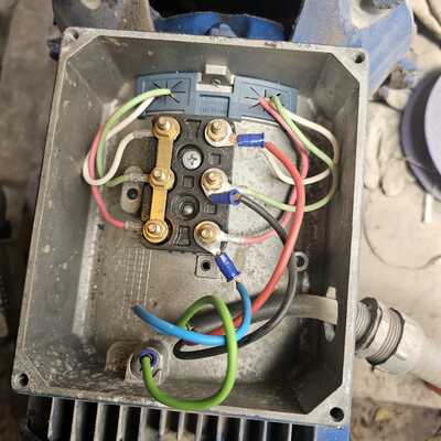 Motor electrico trifasico