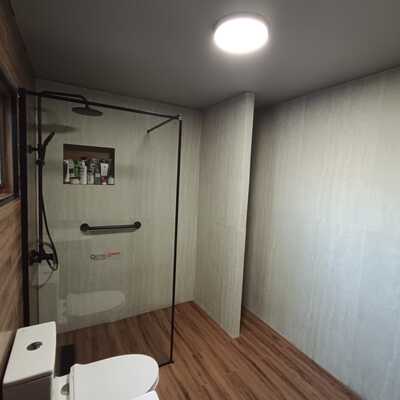 baño moderno remodelado