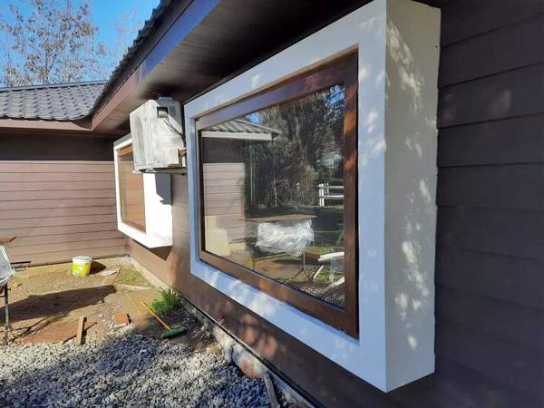 Bow Window
