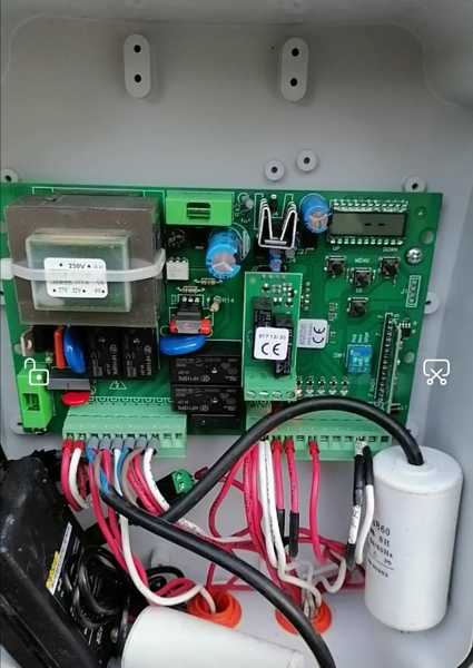 Instalación de Tarjeta Bio y Portones Batientes SEA