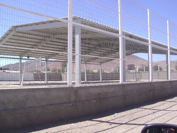 Construcción Galpon Tubex complejo deportivo Domeyco