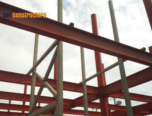 Estructuras Metálicas