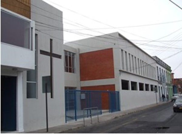 AMPLIACIÓN COLEGIO JUAN PABLO II, SALAS Y MULTICANCHA