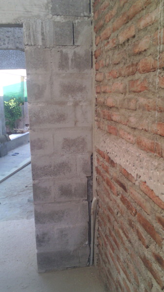 Muro divisorio de ladrillo fiscal