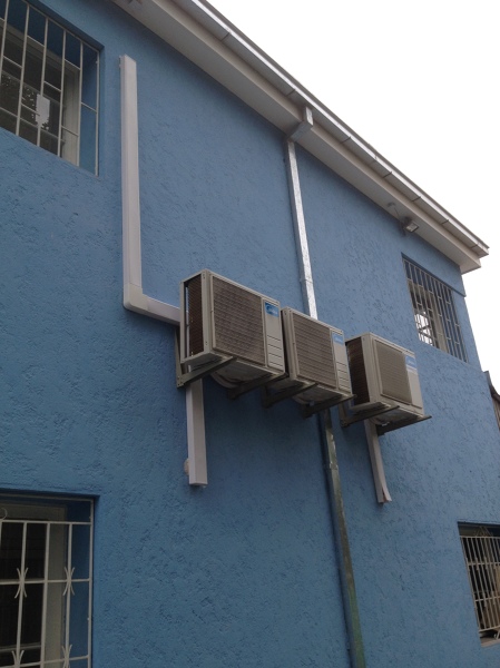 instalacion equipos en empresa ACI  el bosque