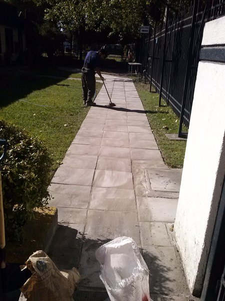 INSTALACIÓN DE BALDOSAS MAS DE 150 MTS LINEALES